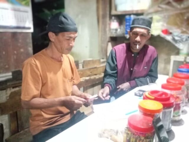 bayar upahhhhhh